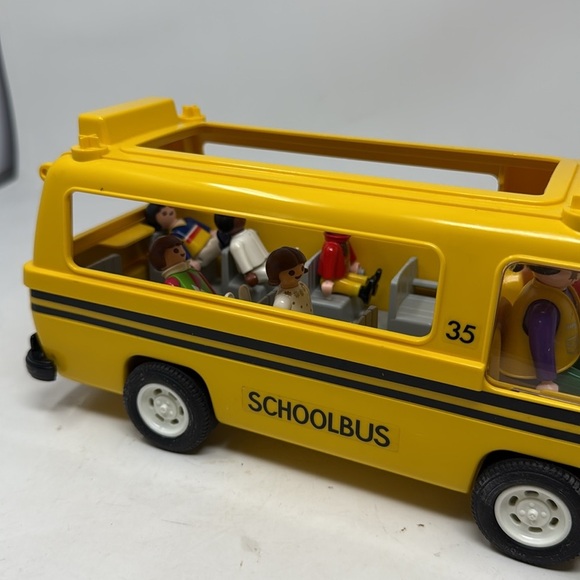 Vintage Playmobil Yellow School Bus with Figures - Picture 10 of 12